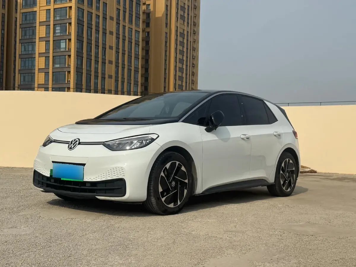 2025 Volkswagen ID.3 BEV 52.8KWH