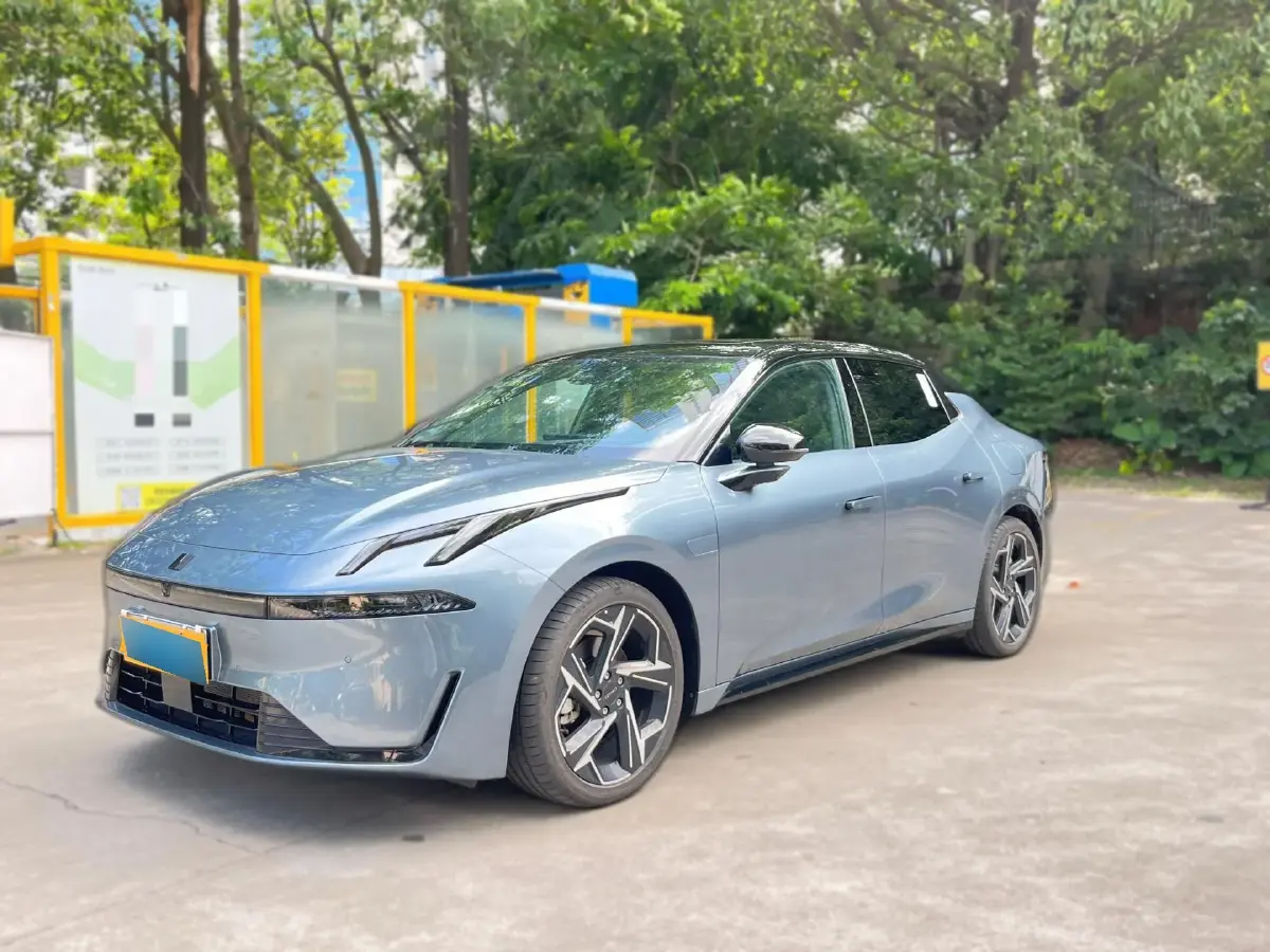 2025 LYNK&CO 06 EM-P 1.5L 120HP L4 3DHT PHEV 19.09KWH