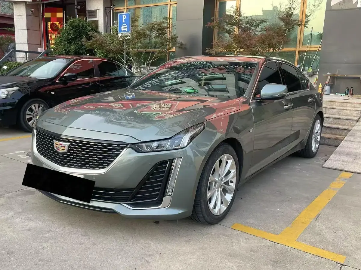 2023 Cadillac CT5 2.0T 237HP L4 10AT