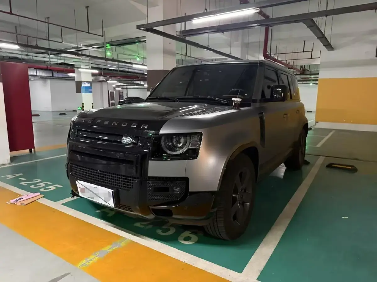 2023 Land Rover Defender 3.0T 400HP L6 8AT