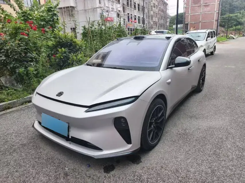 2024 NIO ET5T BEV 75KWH