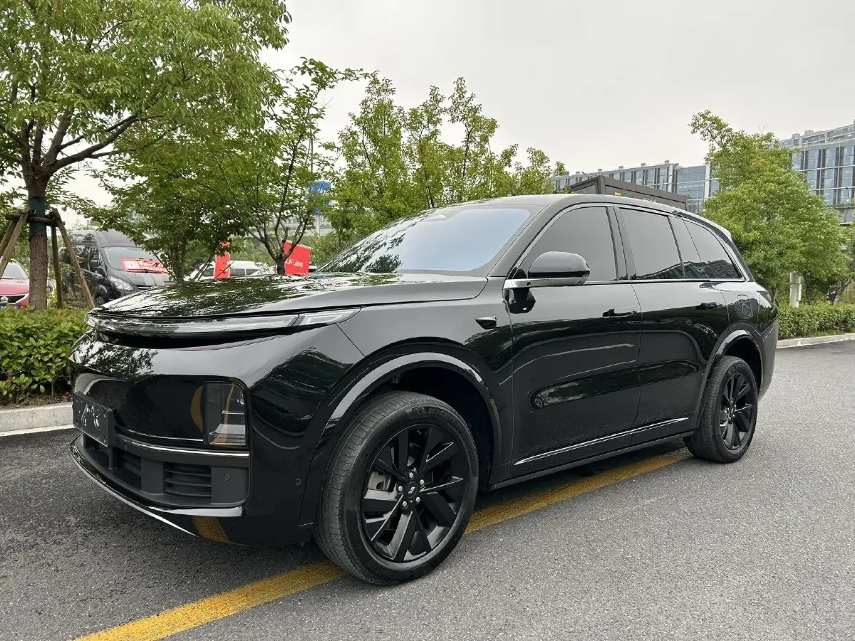 2023 Li L8 Range Extended 154HP REEV 40.9KWH