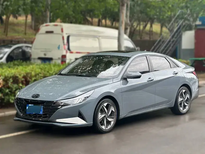 2022 Hyundai Elantra 1.5L 115HP L4 CVT