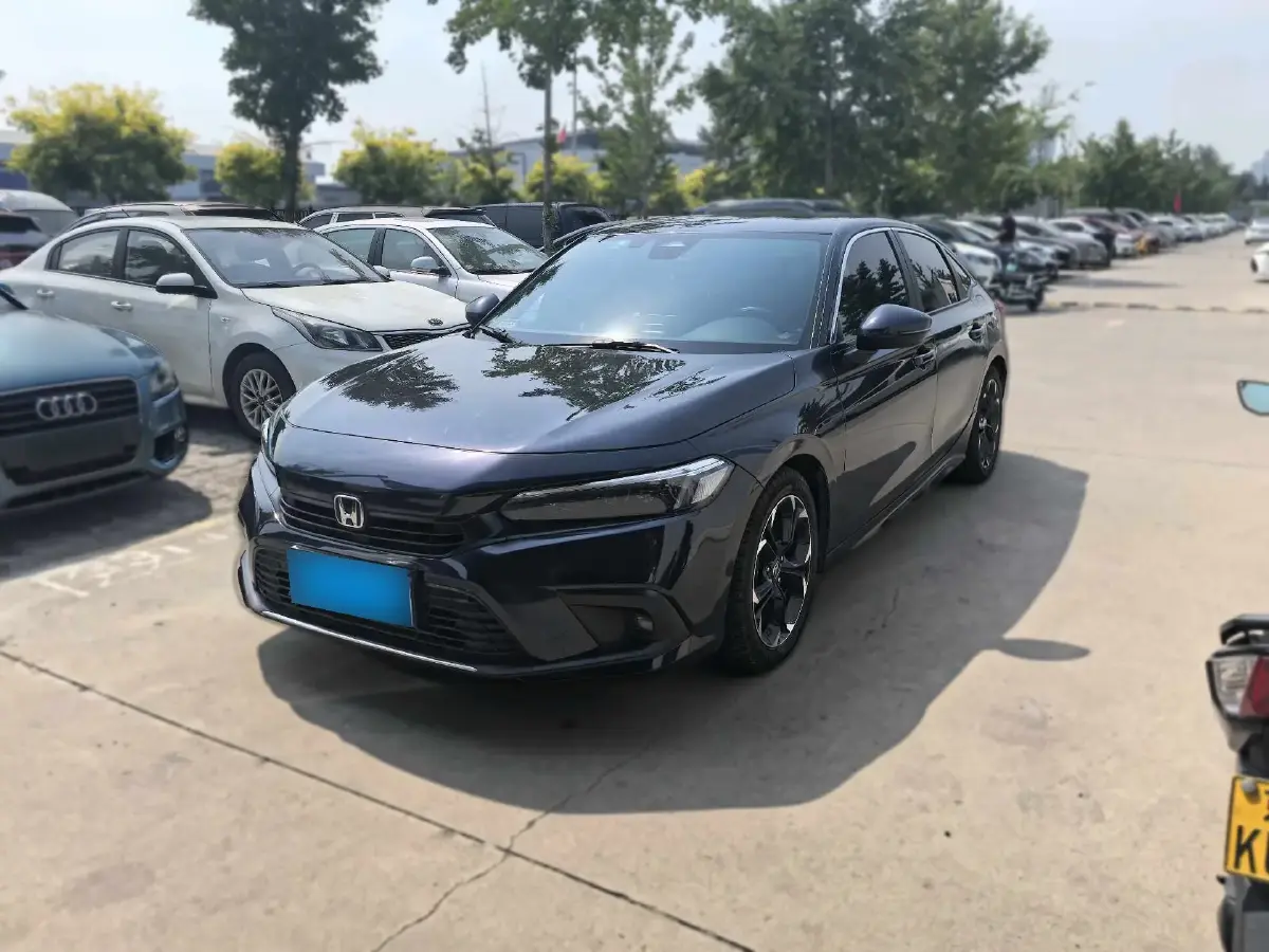 2023 Honda Civic 2.0L 143HP L4 E-CVT Hybrid