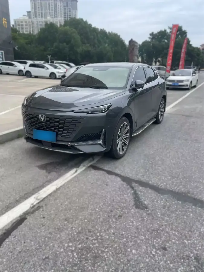 2021 ChangAn UNI-K 2.0T 233HP L4 8AT