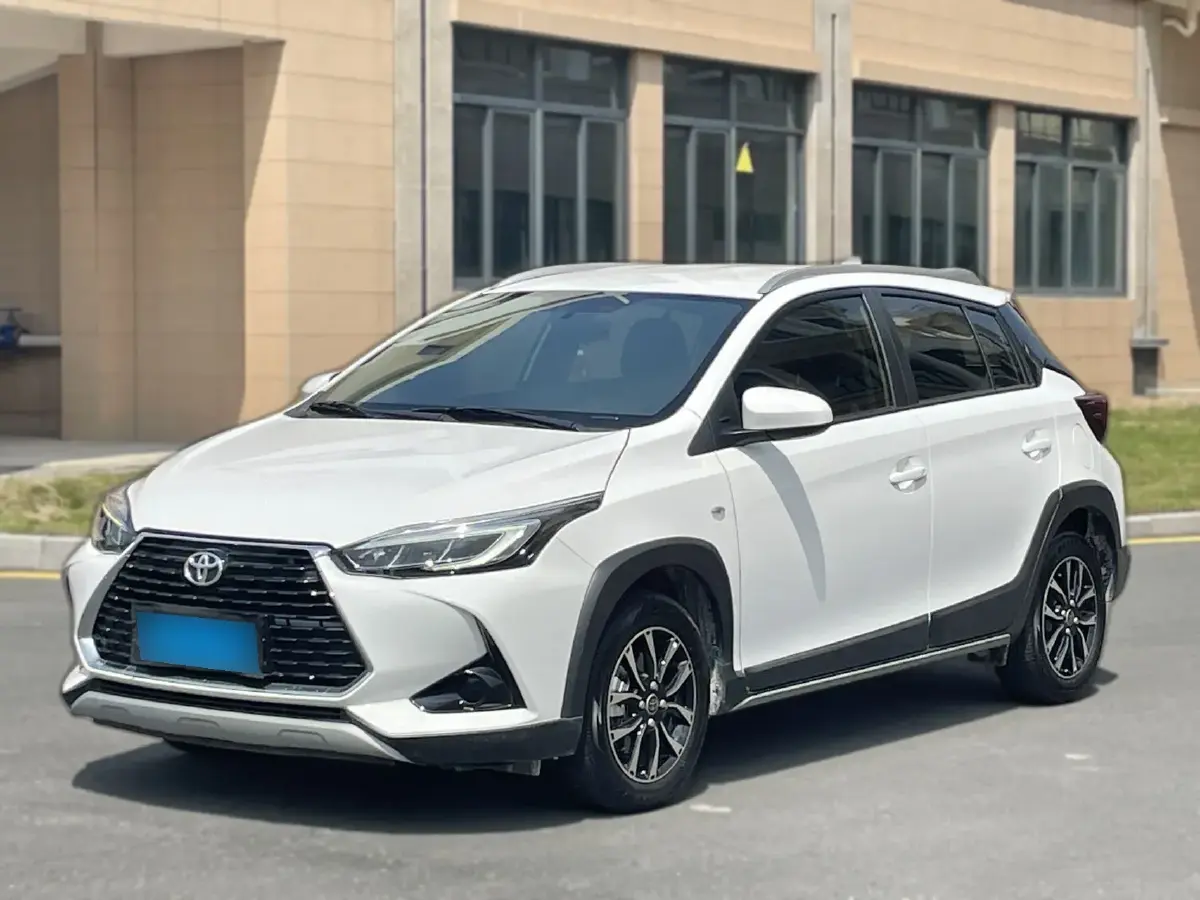 2022 Toyota Yaris L 1.5L 112HP L4 CVT