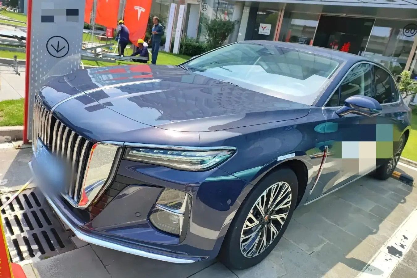 2023 HongQi H5 2.0T 224HP L4 8AT