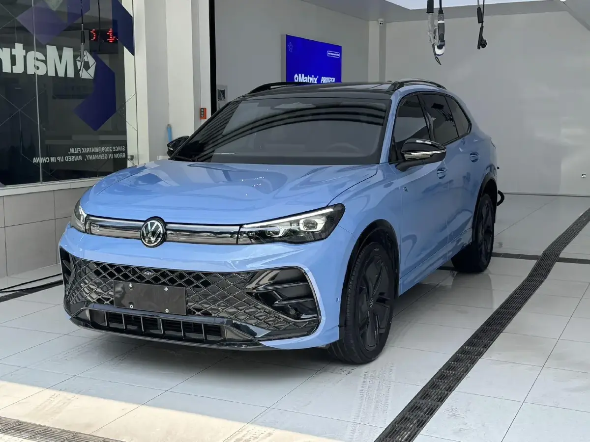 2024 Volkswagen Tiguan L 2.0T 220HP L4 7DCT