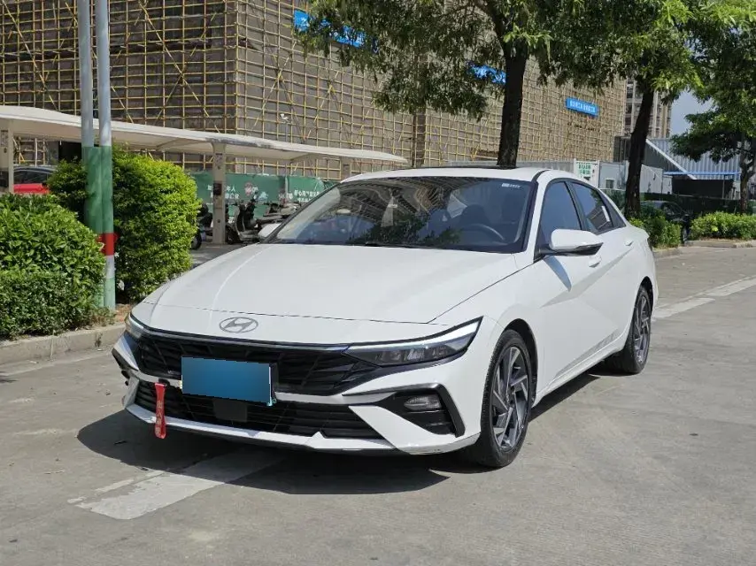 2022 Hyundai Elantra 1.5L 115HP L4 CVT