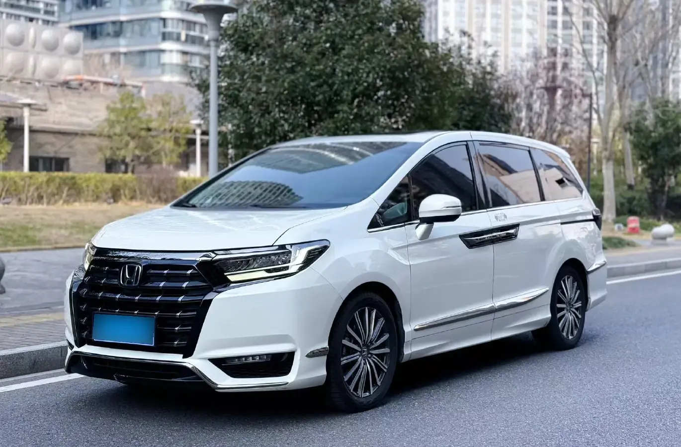 2022 Honda Elysioin 2.0L 146HP L4 E-CVT Hybrid