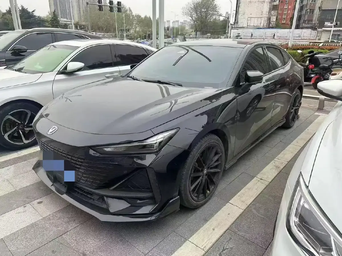 2023 ChangAn UNI-V 1.5T 188HP L4 7DCT