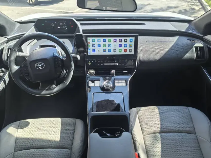 2024 Toyota BZ4X BEV 66.7KWH,autocango,china used car exporter,china ev exporter,chinese used car exporter,chinese used ev exporter