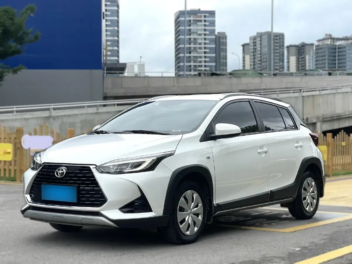 2022 Toyota Yaris L 1.5L 112HP L4 CVT