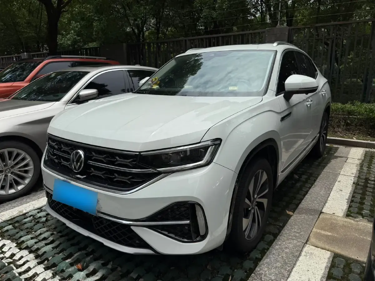 2023 Volkswagen Tayron X 2.0T 186HP L4 7DCT