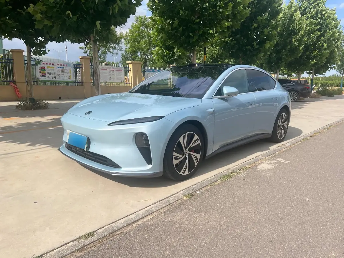 2022 NIO ET5 BEV 75KWH