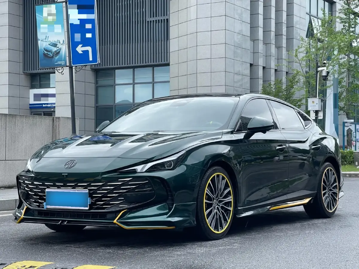 2023 MG 7 2.0T 261HP L4 9AT