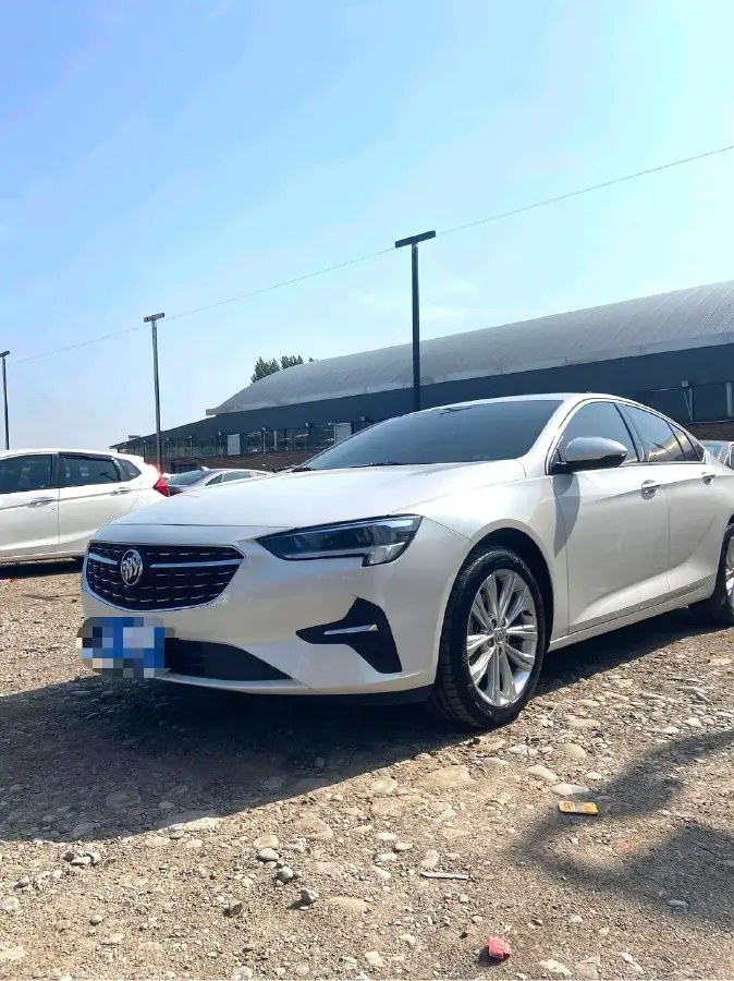 2023 Buick Regal 2.0T 237HP L4 9AT