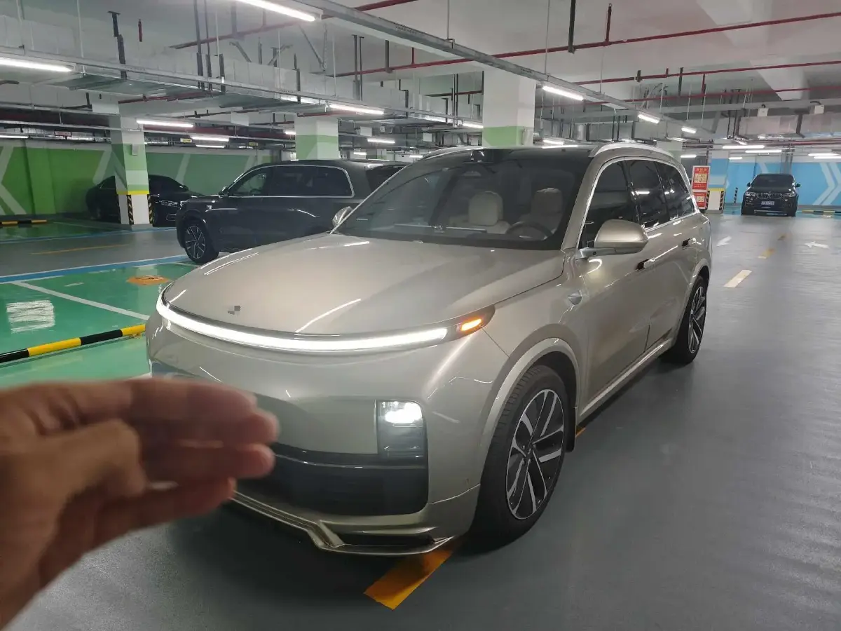 2022 Li L9 Range Extended 154HP REEV 42.6KWH