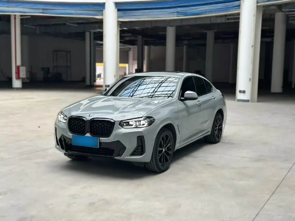 2022 BMW X4 2.0T 245HP L4 8AT
