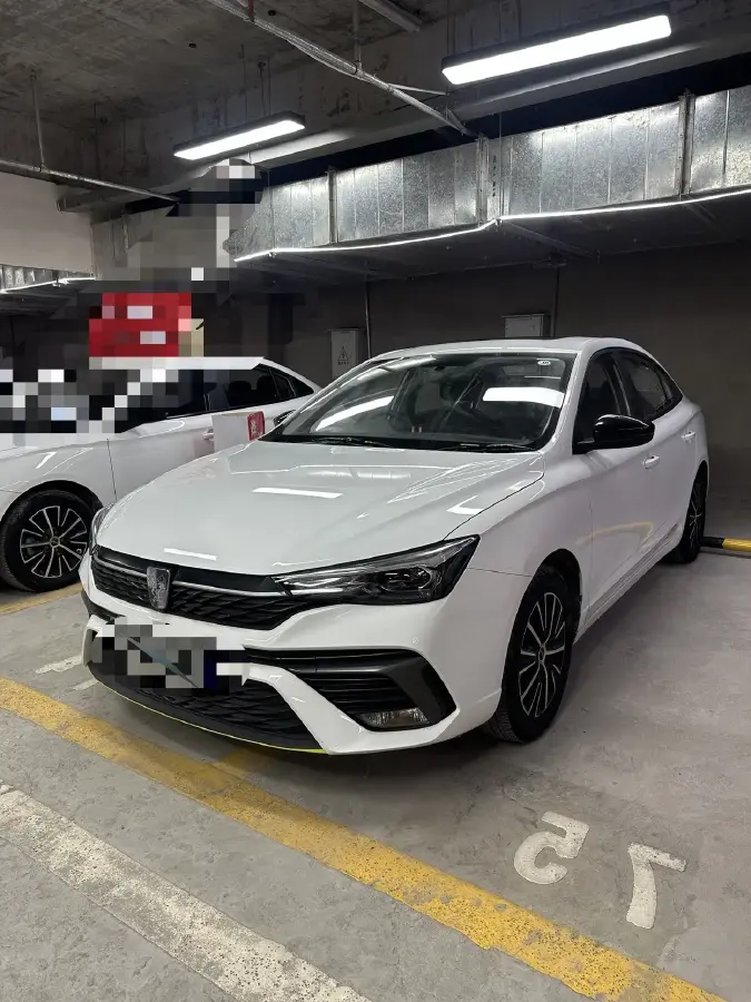 2021 Roewe i5 1.5L 120HP L4 CVT