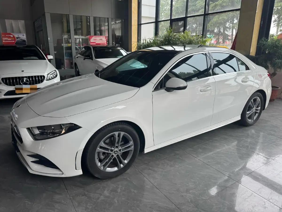 2022 Mercedes-Benz A Class 1.3T 136HP L4 7DCT