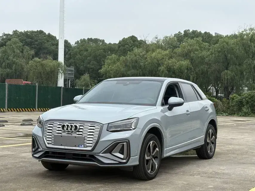 2022 Audi Q2L e-tron BEV 44.1KWH