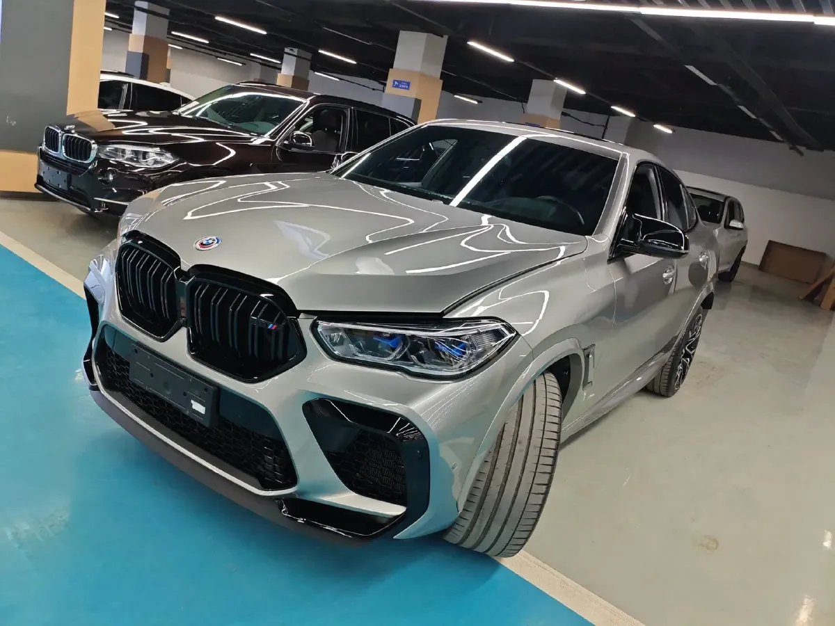 2022 BMW X6 M 4.4T 600HP V8 8AT,autocango,china used car exporter,china ev exporter,chinese used car exporter,chinese used ev exporter