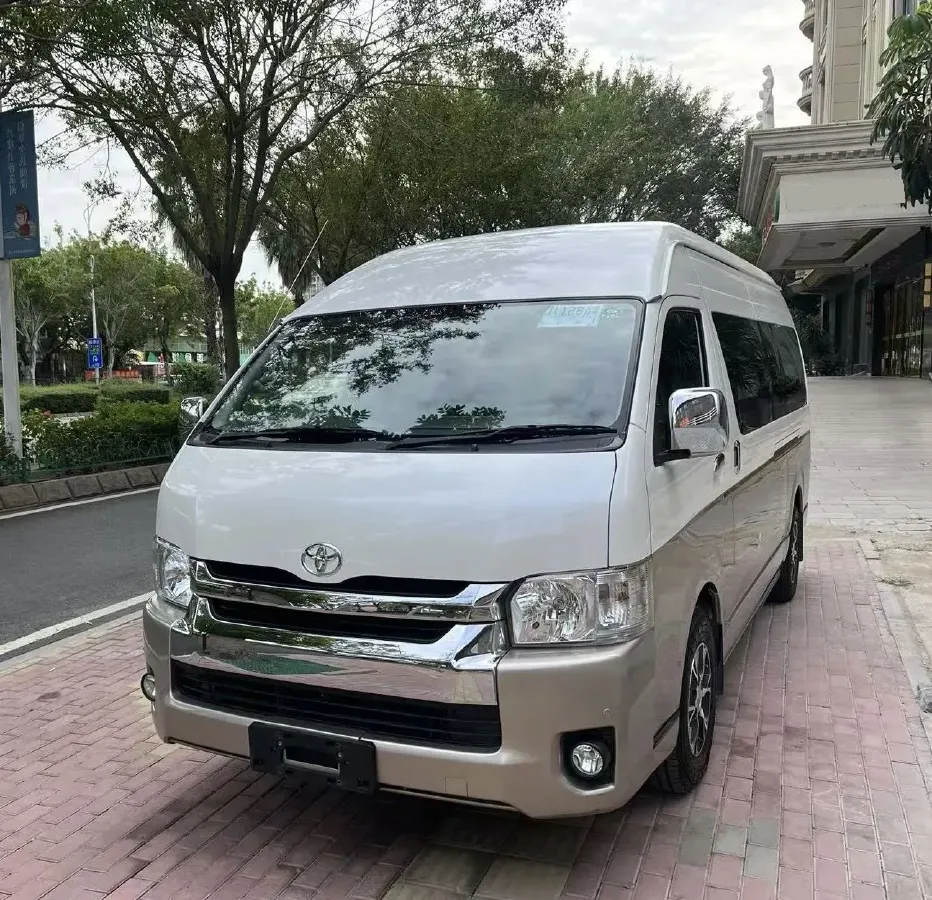 2011 Toyota Hiace 2.7L 154HP L4 4AT,autocango,china used car exporter,china ev exporter,chinese used car exporter,chinese used ev exporter