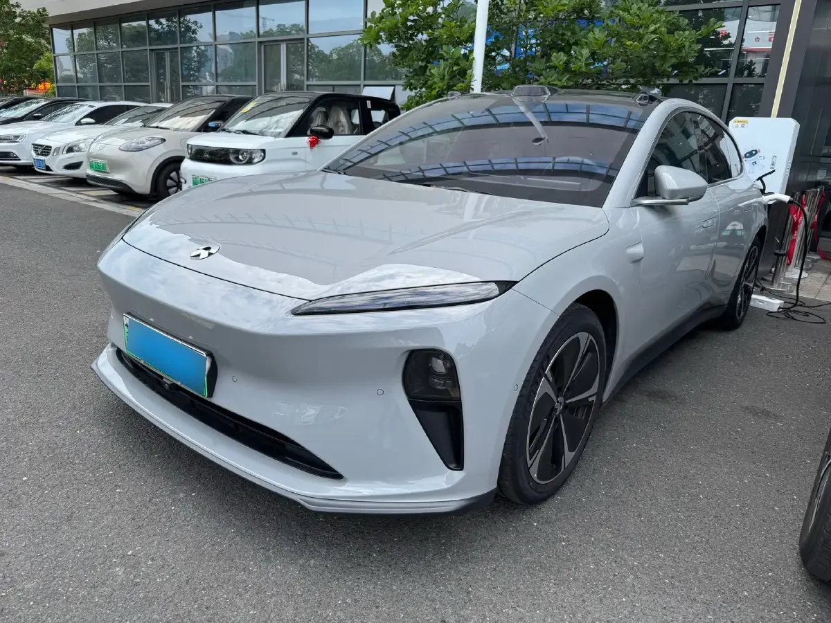 2024 NIO ET5T BEV 75KWH