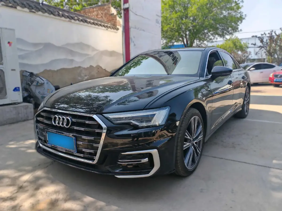 2024 Audi A6L 2.0T 190HP L4 7DCT