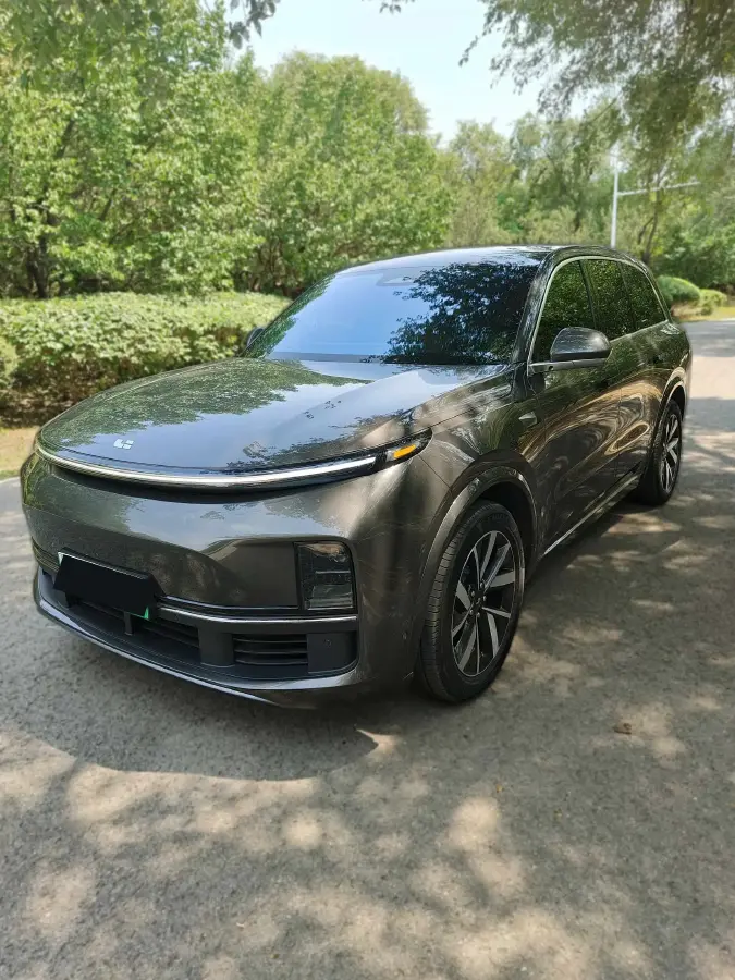 2023 Li L8 Range Extended 154HP REEV 40.9KWH