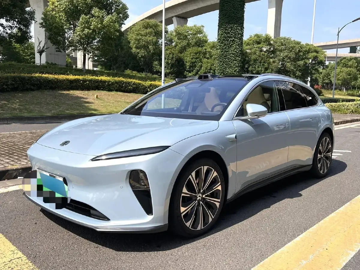 2024 NIO ET5T BEV 75KWH