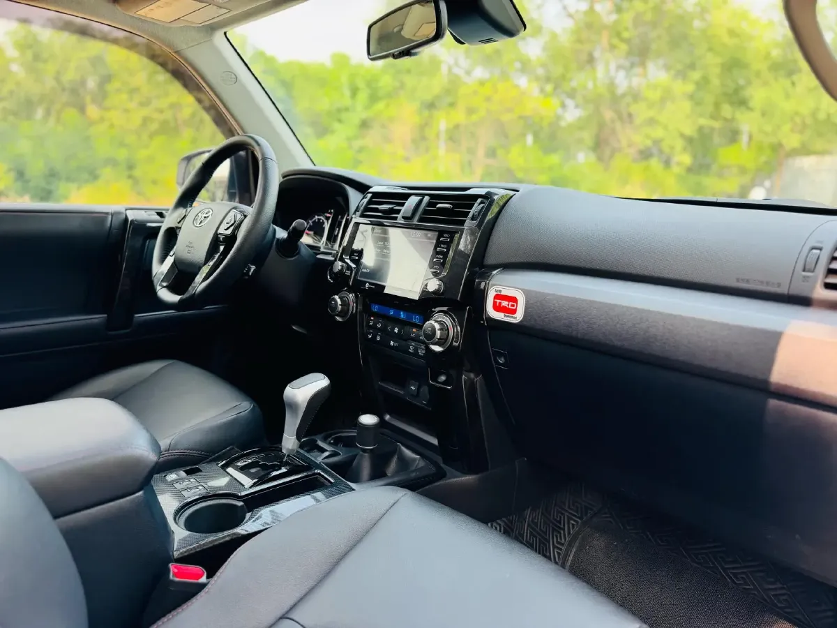 2020 Toyota Yaris 1.6T 261HP L3 6MT,autocango,china used car exporter,china ev exporter,chinese used car exporter,chinese used ev exporter