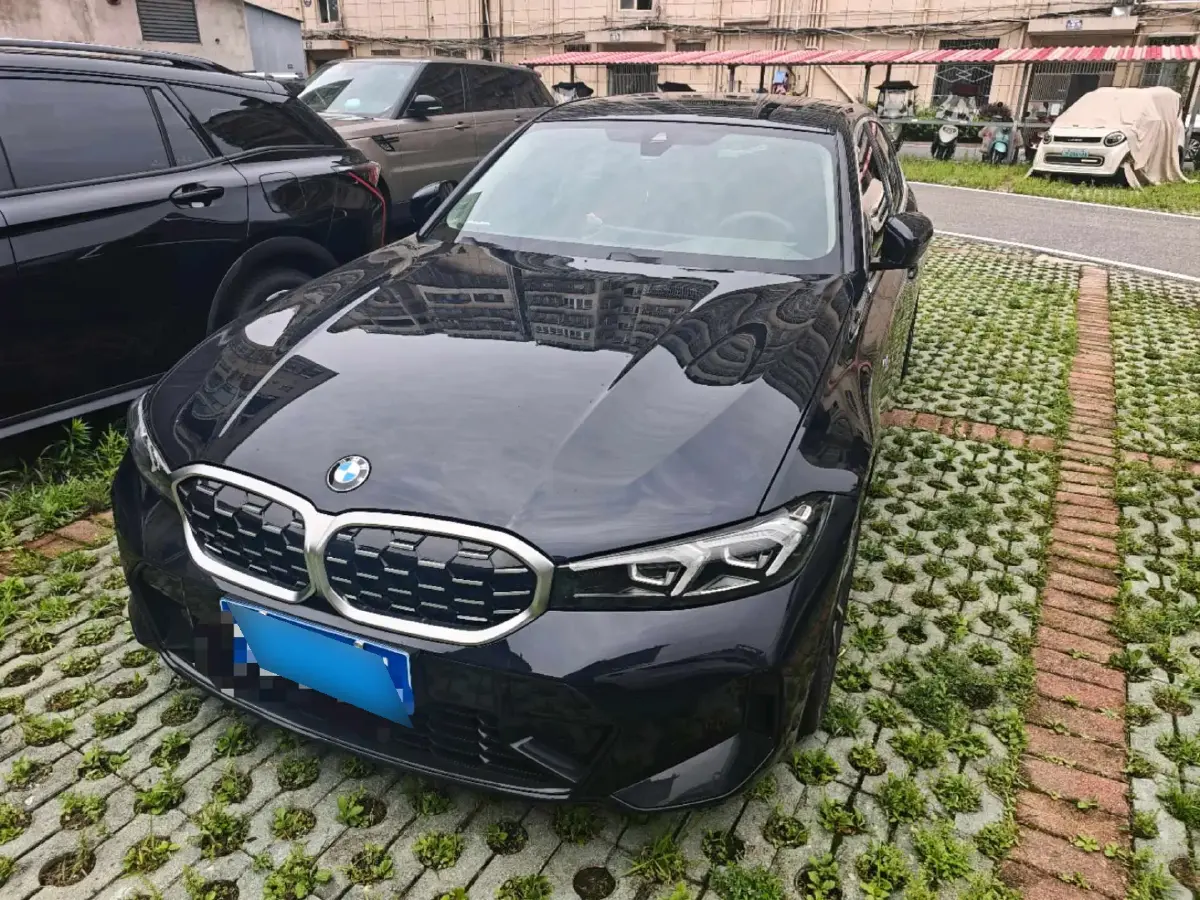 2024 BMW 3 Series 2.0T 184HP L4 8AT