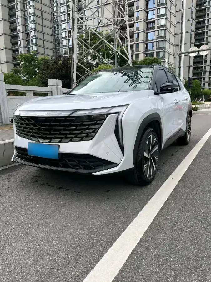 2024 Geely StarRay 1.5T 181HP L4 7DCT