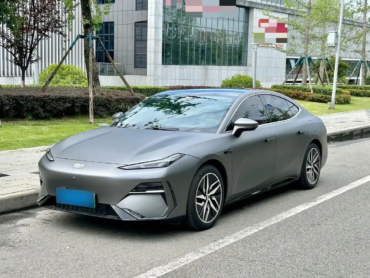 2024 Geely Galaxy E8 BEV 76KWH