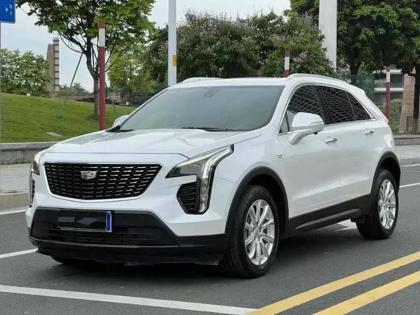 2022 Cadillac XT4 2.0T 237HP L4 9AT