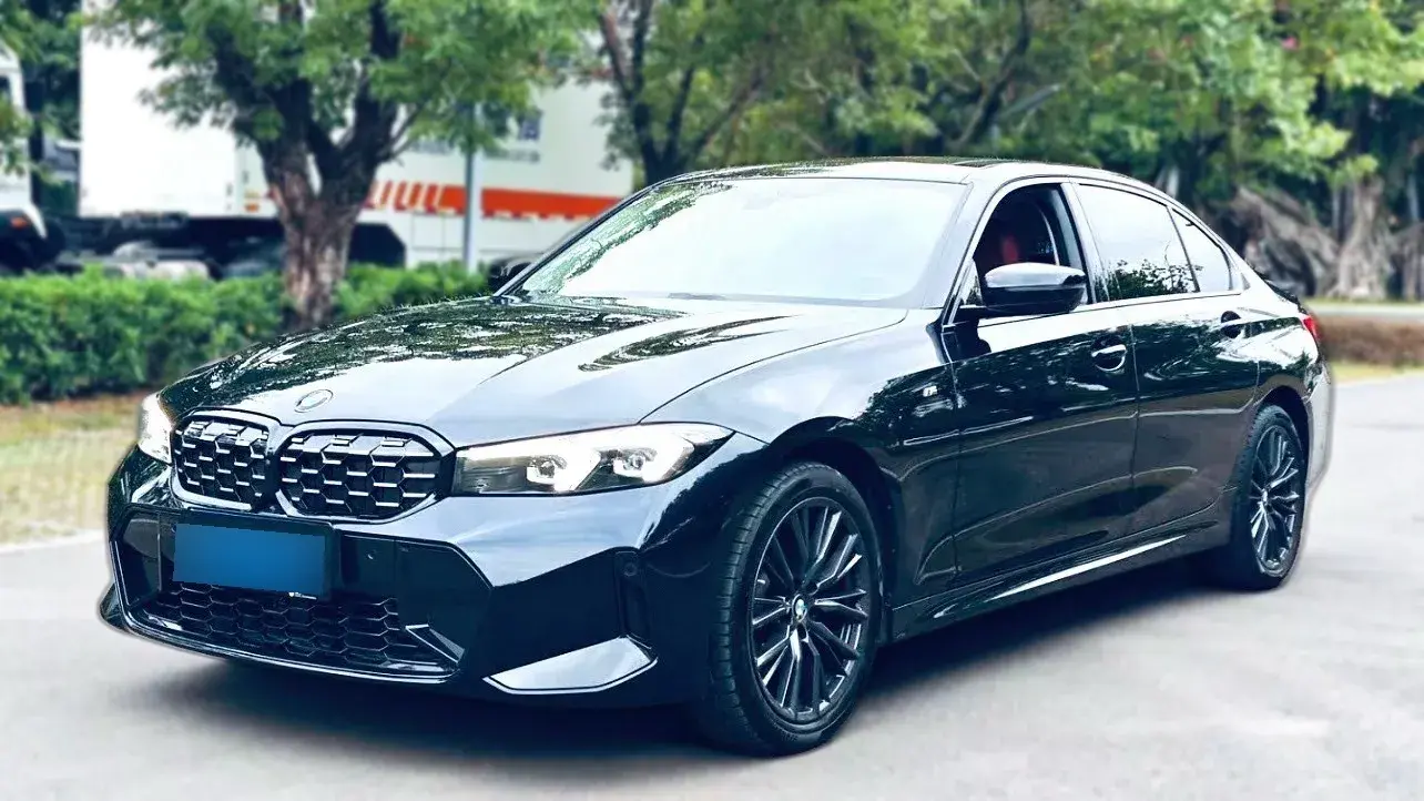 2024 BMW 3 Series 2.0T 184HP L4 8AT