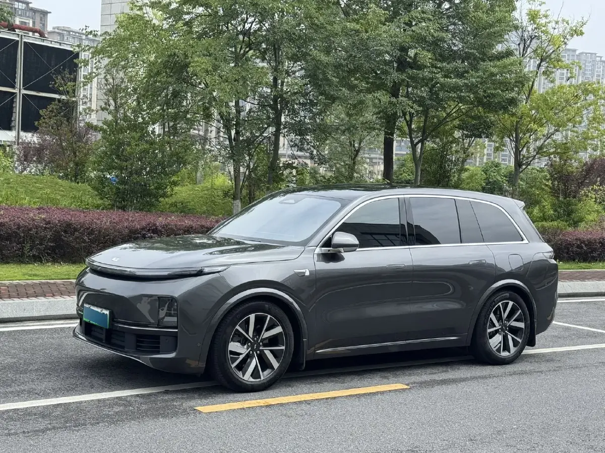 2023 Li L8 Range Extended 154HP REEV 40.9KWH