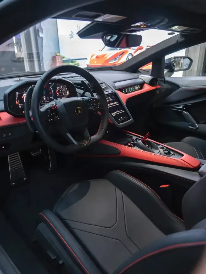 2023 Lamborghini Revuelto 6.5L 826HP V12 8DCT PHEV 3.8KWH,autocango,china used car exporter,china ev exporter,chinese used car exporter,chinese used ev exporter