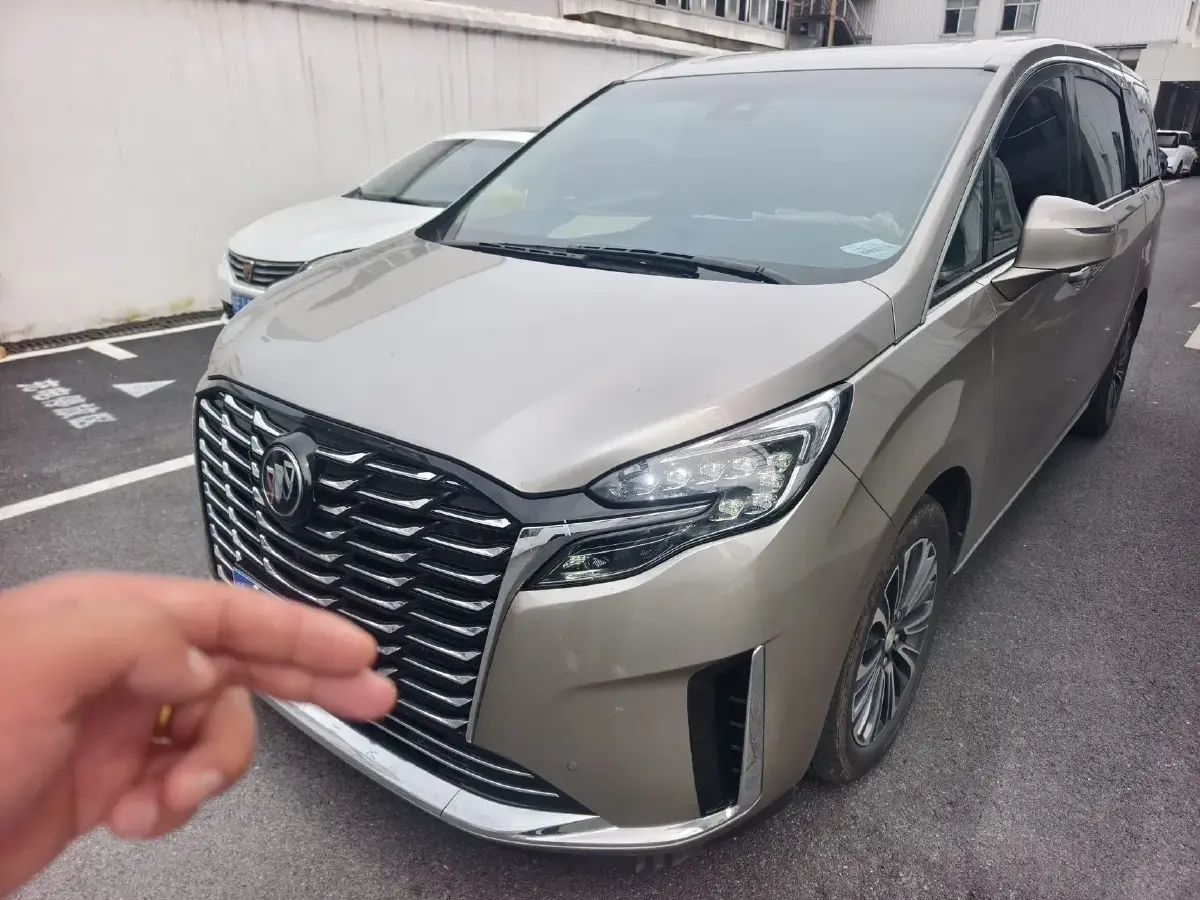 2023 Buick GL8 2.0T 237HP L4 9AT