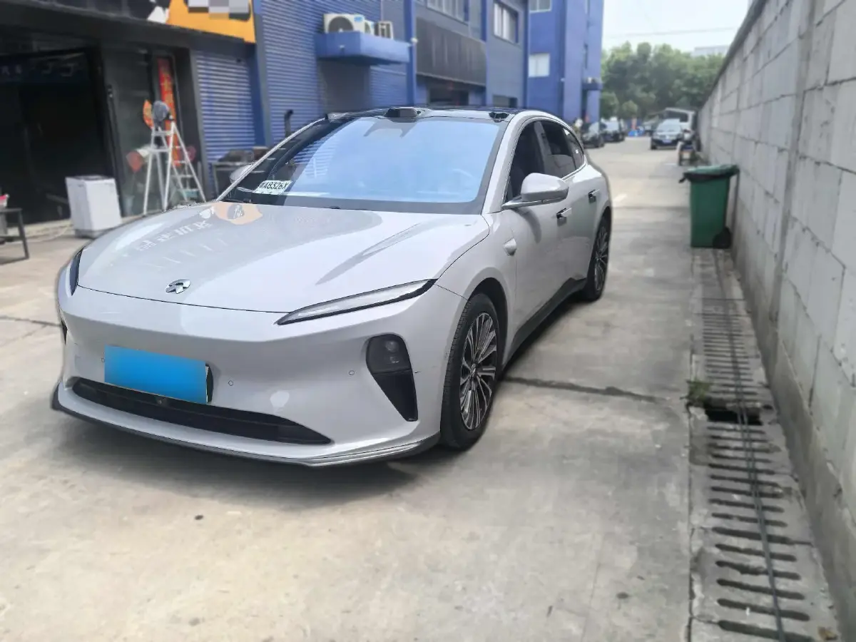 2024 NIO ET5T BEV 75KWH