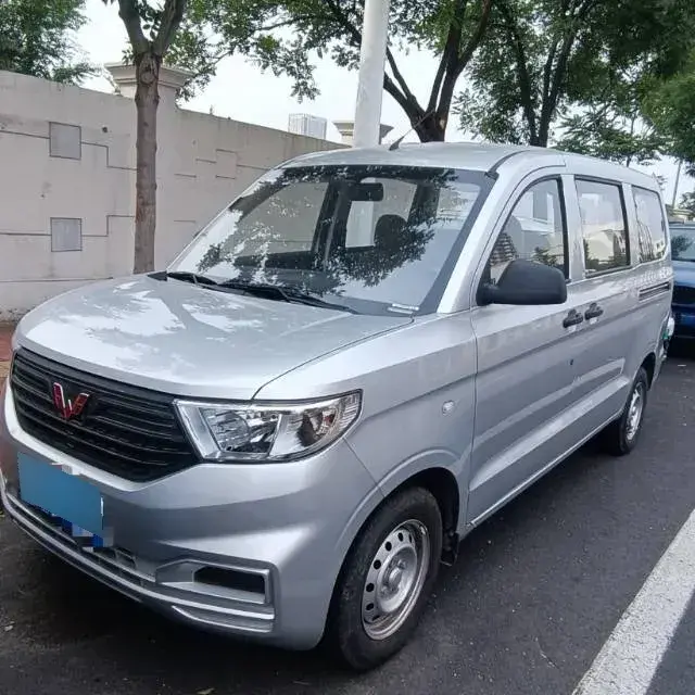 2022 WuLing HongGuang V 1.5L 99HP L4 6MT