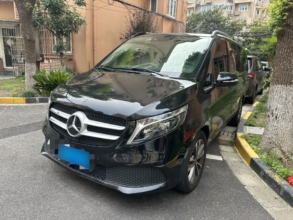 2022 Mercedes-Benz V Class 2.0T 211HP L4 9AT