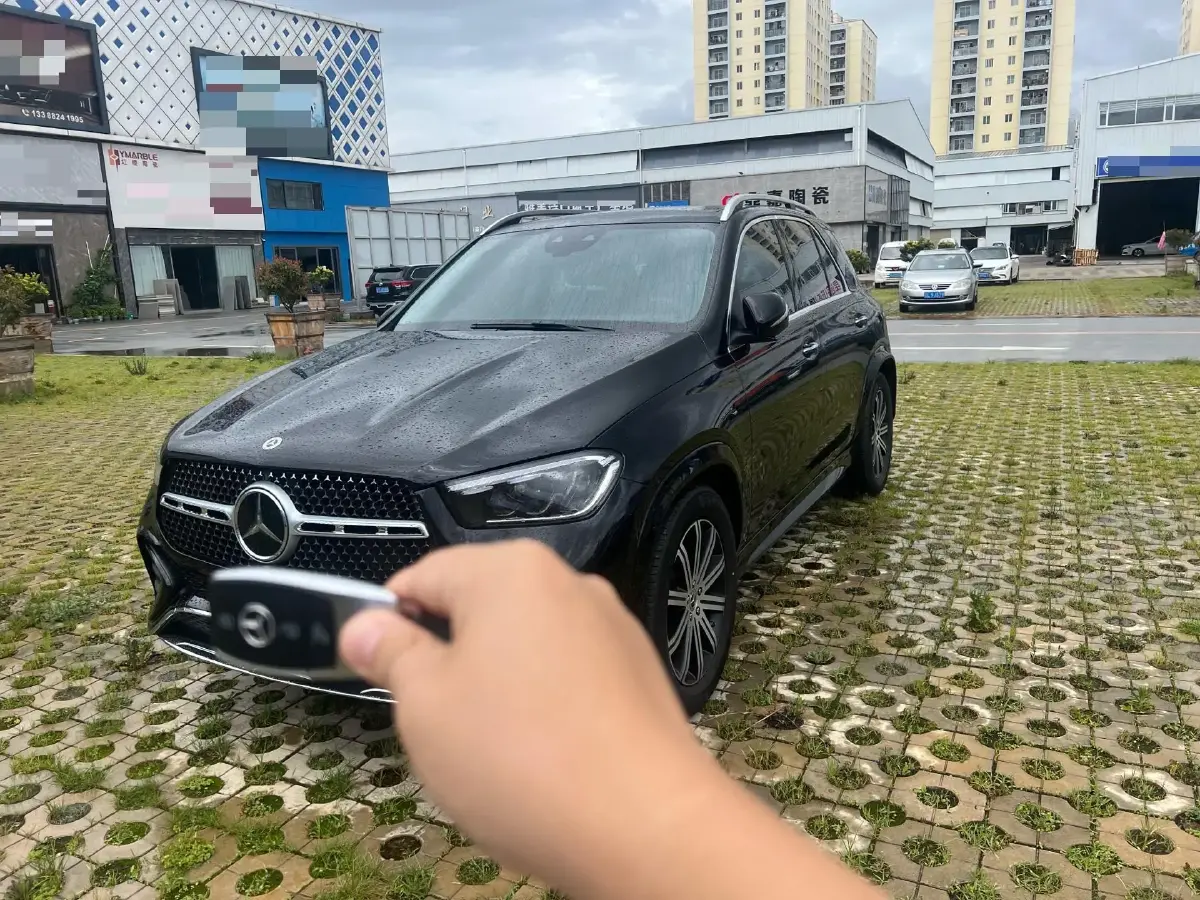 2025 Mercedes-Benz GLE Class 2.0T 258HP L4 9AT
