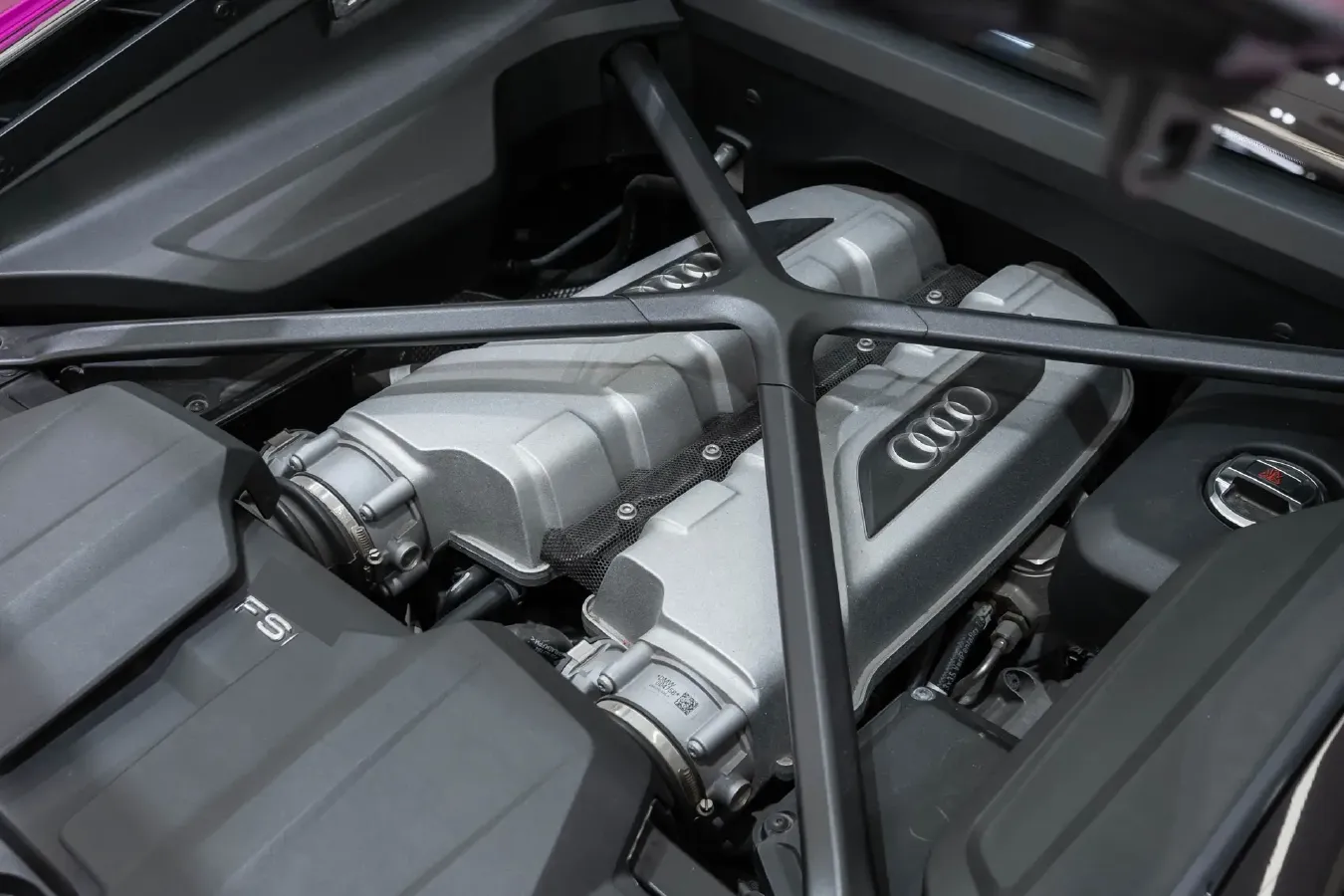 2021 Audi R8 5.2L 620HP V10 7DCT,autocango,china used car exporter,china ev exporter,chinese used car exporter,chinese used ev exporter