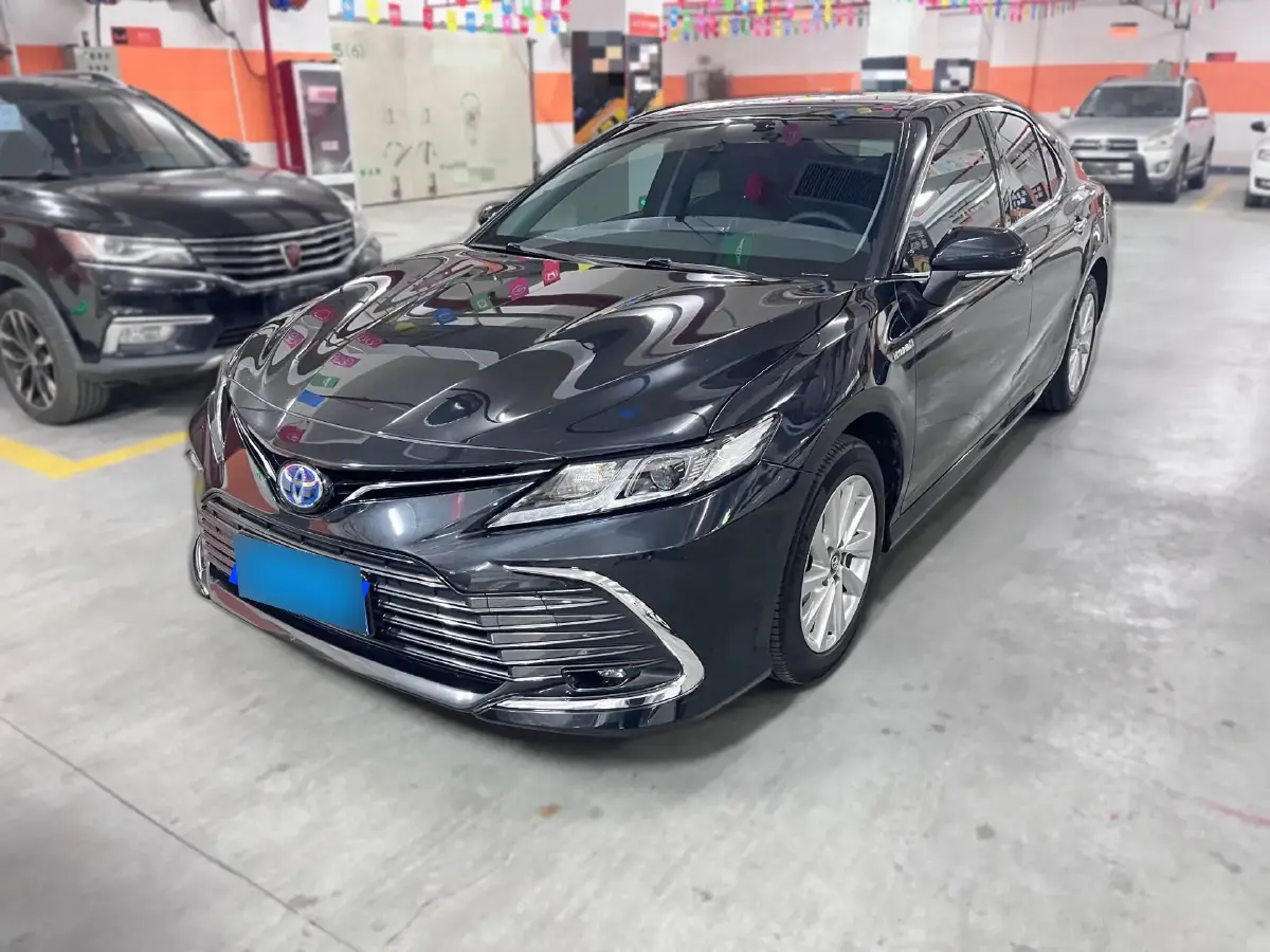 2023 Toyota Camry 2.5L 178HP L4 E-CVT Hybrid