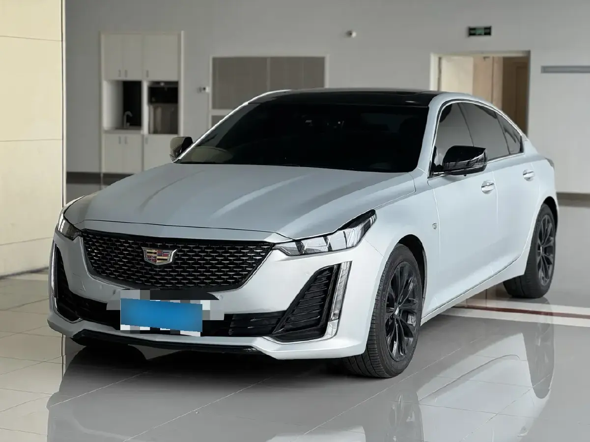 2023 Cadillac CT5 2.0T 237HP L4 10AT