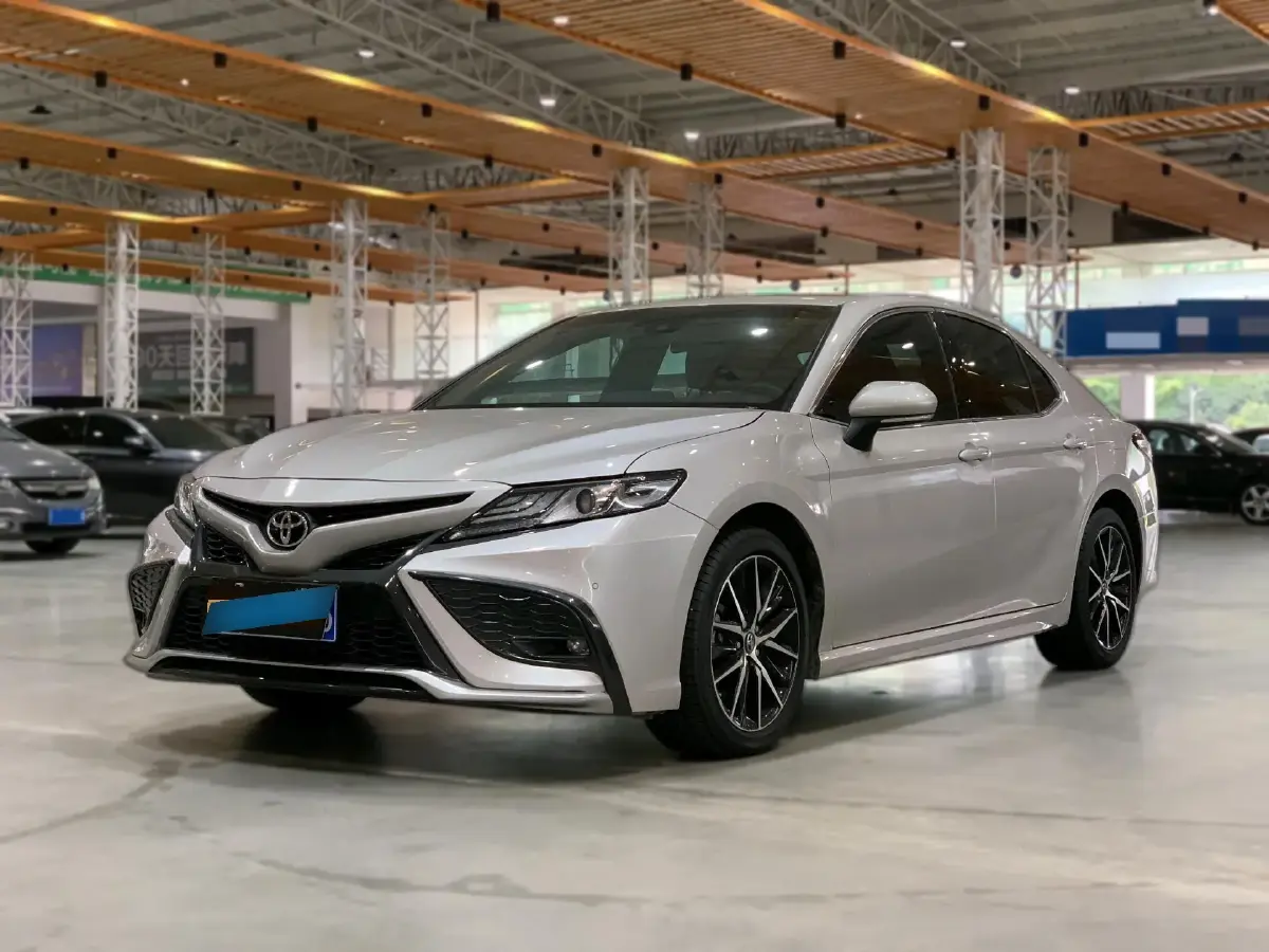 2022 Toyota Camry 2.0L 178HP L4 CVT