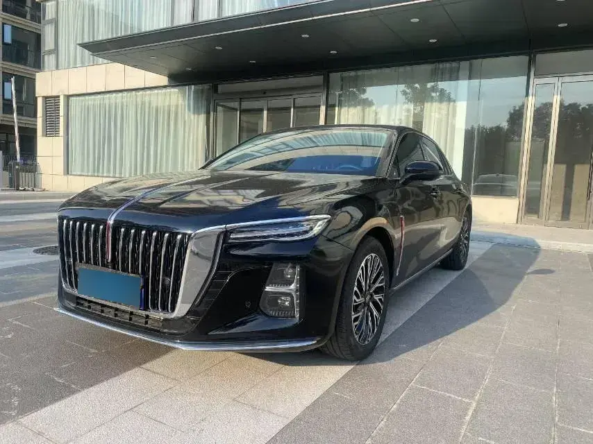 2024 HongQi H5 2.0T 224HP L4 8AT